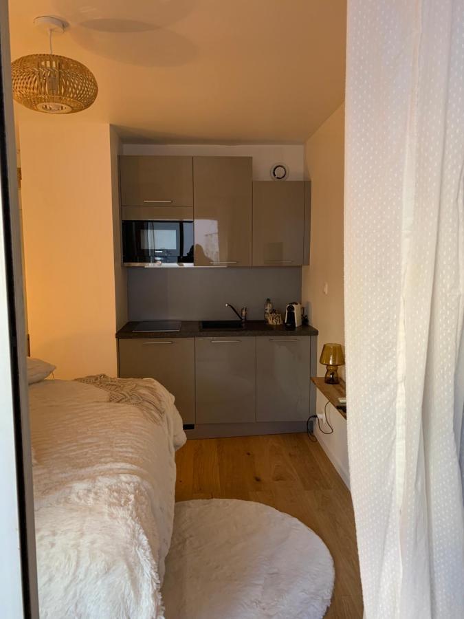 Tt Confort Coeur Avec Terrasse Et Parking Gratuit Appartement Sanary-sur-Mer